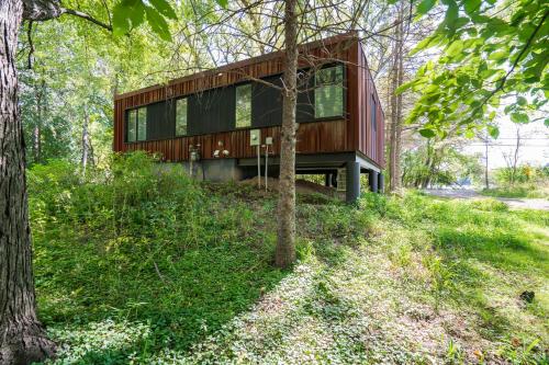 Facilities, Modern Chic in Lake Elmo (MN)