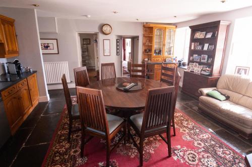 The Old Manse Oyne in Chapel of Garioch