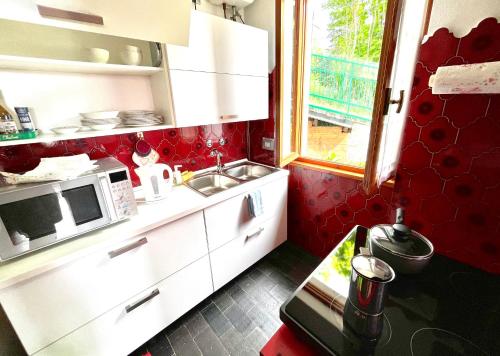 virtuve, villa Guja in Esino Lario