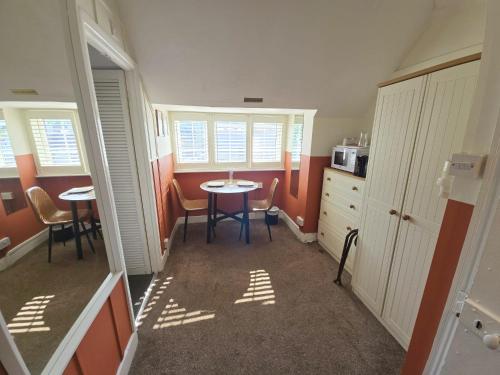 Glendevon House Hotel in Greater London South East