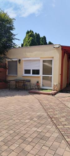 Apartment - Ground Floor image 10