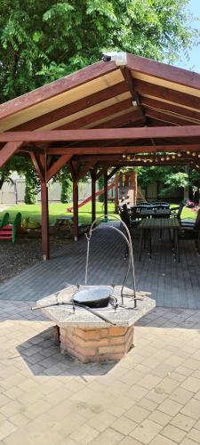 Levendula apartmanház (Levendula apartmanhaz) in 豪伊杜索博斯洛