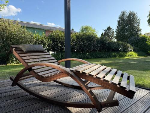 Aed, Landstudio - Schwedenhaus mit Kamin am Feldrand in Tensbüttel-Röst