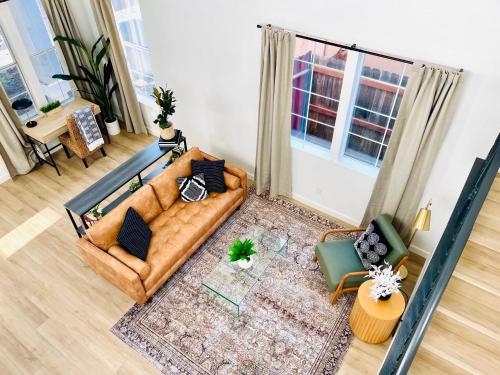 Huge Home near Old Folsom Pet & Family Friendly in Folsom (CA)