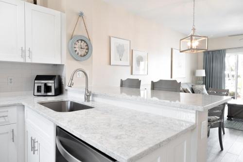 Crystal Waters in ดั๊กคีย์ (FL)