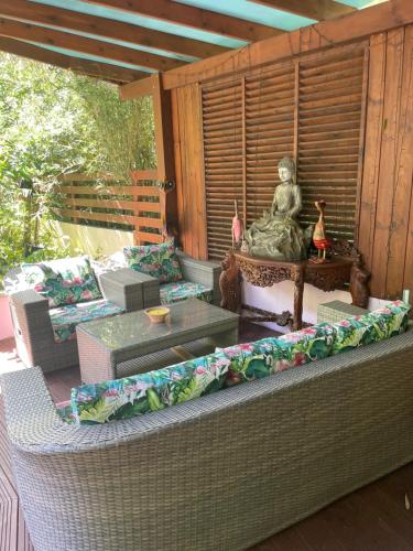 Chez Dolores in Saint Paul