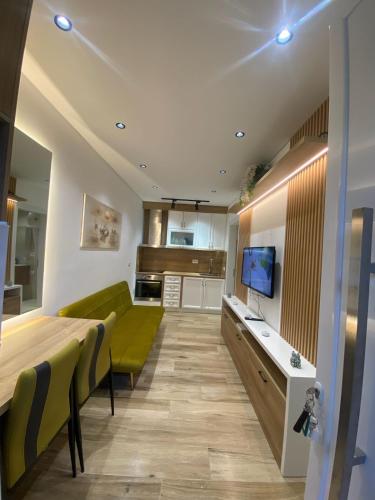 Deluxe Apartment image 10
