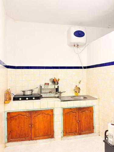 Kitchen, Maverick Nomads Surf in Taghazout