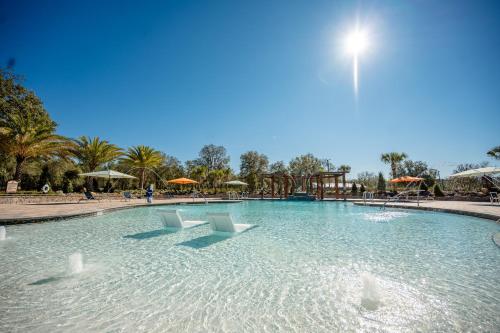 Black Prong Resort 4
