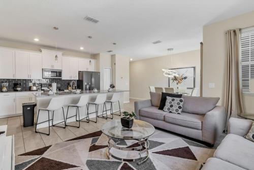 Amazing 4BDR with pool near Disney - 4914