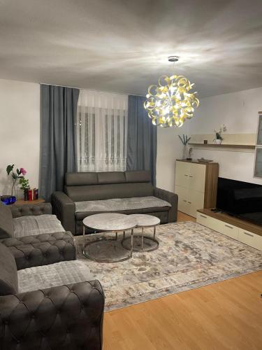 Bungalow - Sarajevo, Potkraj