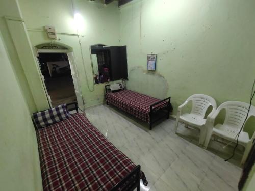 Mohak Yatri Nivas मोहक यात्री निवास, Kolhápur