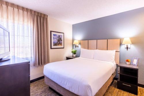 Studio with 2 Double Beds - Non-Smoking