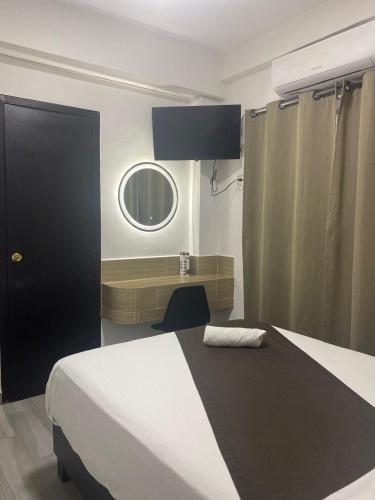 DON CELES in Paraiso