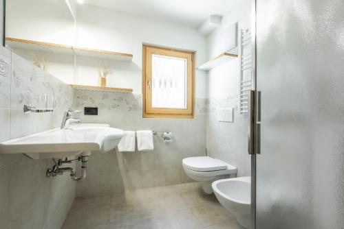 Villa Resi Apartments - Tap to explore photos