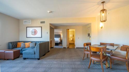 Executive King Suite