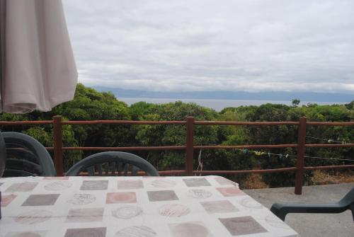 Casa da Baixa da Ribeirinha in ริเบริงยา