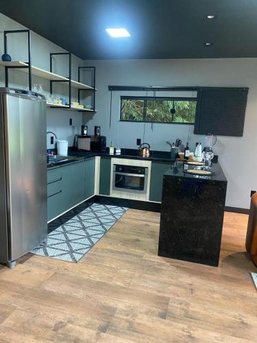 ห้องครัว, Cabana Romântica com Hidro (Cabana Romantica com Hidro) in กัมโป ลาร์โก