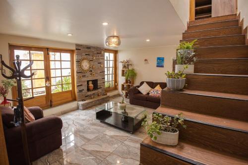 Casa tranquila con Jacuzzi y cama King Spacious house with a king-size bed and jacuzzi, in a good location