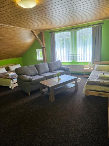 Guest House Pod Lesem Merklín - image 2
