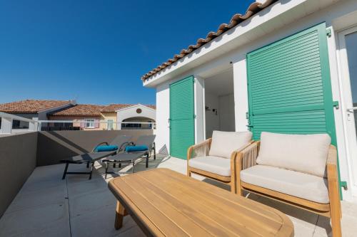 beranda/teres, La Piscine - Maison de vacances dans Le Golfe de Saint Tropez - 6 personnes in Cogolin