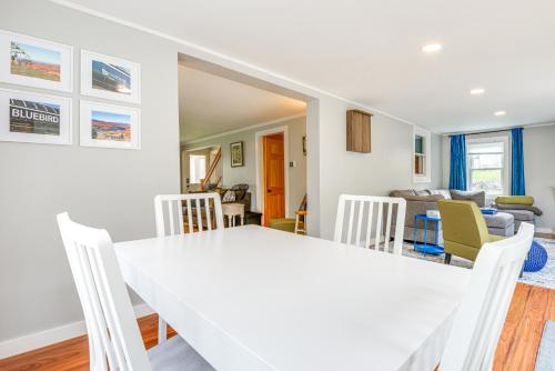 2 Mi to Mt Snow: Cozy Family Alpine Retreat! in Stratton (VT)