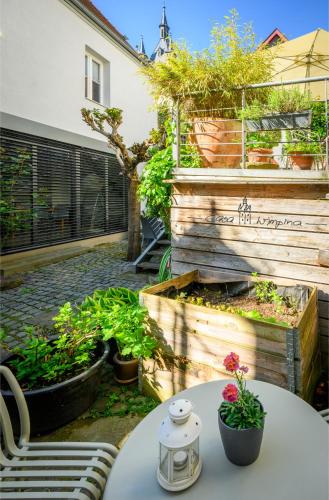 حديقة, Casa Wimpina - geschmackvolles Appartement im Herzen der Altstadt in Bad Wimpfen