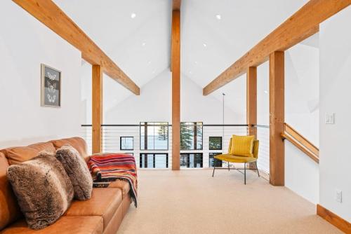 Upscale Ski Chalet - Wildlife AC Hot Tub - main image