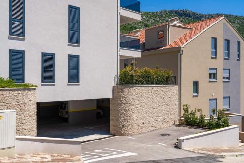 Apartments Maria 5