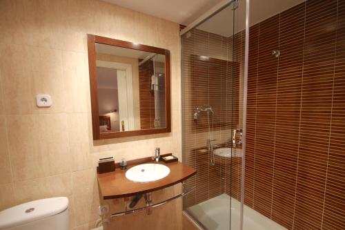 Four-Bedroom House image 3