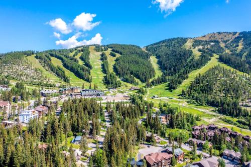 Gray Wolf Condos at Whitefish - image 8