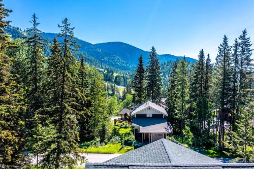 Gray Wolf Condos at Whitefish - image 13