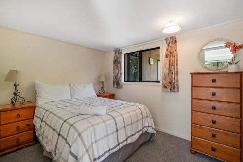 Acacia Views - Acacia Bay Holiday Home - image 3
