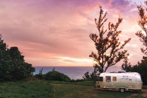Vista exterior, Off Grid RV Bermuda in Smith's