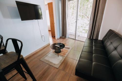 One-Bedroom Apartment image 7