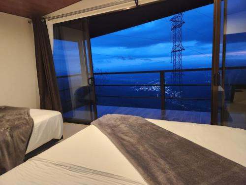 Double Room with Two Double Beds image 5