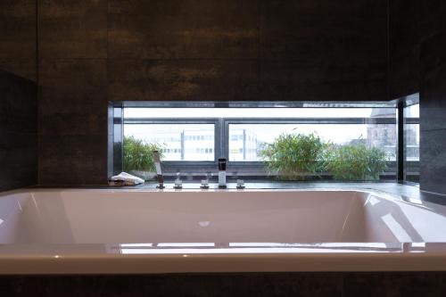 Bathroom, SAKS Urban Design Hotel Kaiserslautern in Kaiserslautern