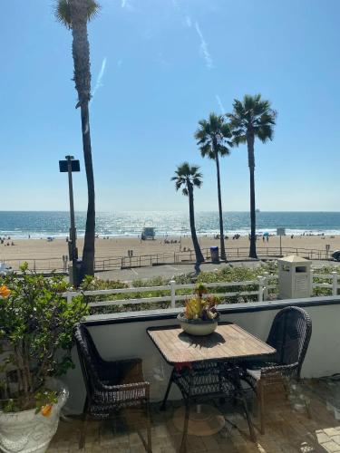 Manhattan Beach Beachfront Charming On The Strand
