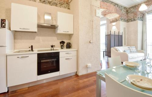 Gorgeous Apartment In Genova With Wifi, Génova (foto 8)
