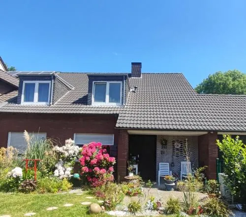 Uni-nähe Unterkunft mit Garten in Bochum, Deutschland