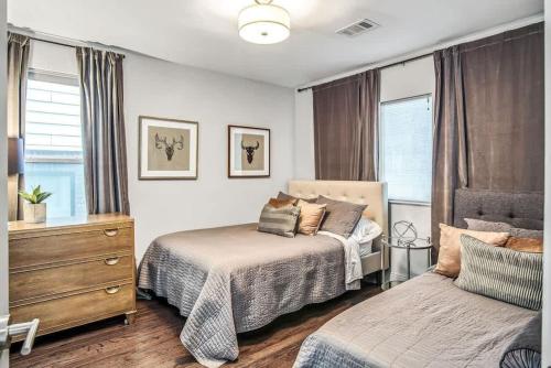 Luxury Nashville Home 2 Miles to Honky Tonks