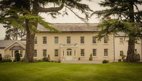 Roganstown Hotel & Country Club