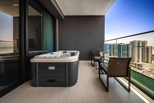 Trillionaire Business Bay with Private Jacuzzi, Dubai (photo 4)