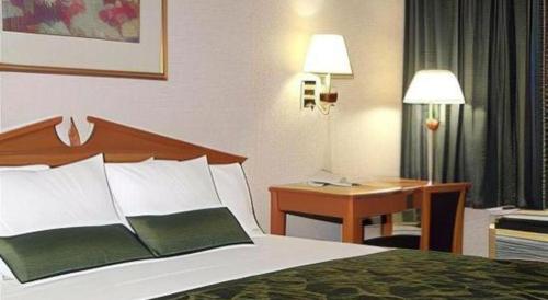 OYO Hotel Georgia near Fairburn/Atlanta – Union City, GA