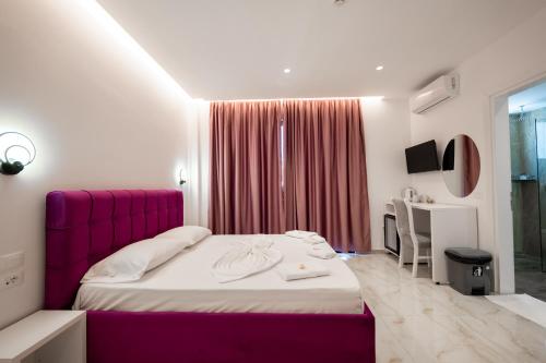Deluxe Triple Room image 2