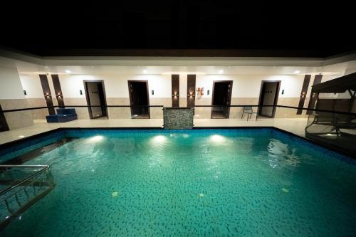 Swimming pool, Hotel Navil Exotica				 in Bogmalo
