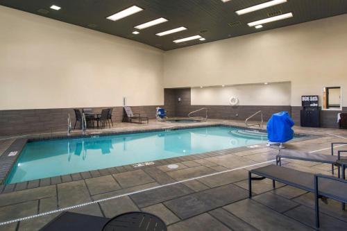 Fairfield by Marriott Inn & Suites Santa Fe - 수영장