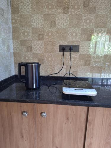 virtuve, Cozy Scenic Farmhouse Retreat in Bantwal