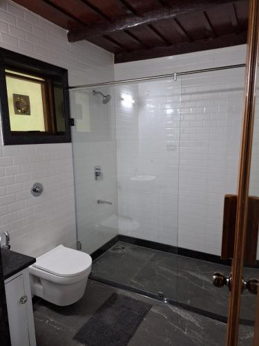 Duša, Cozy Scenic Farmhouse Retreat in Bantwal