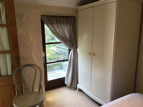 The Crown Hotel - image 6